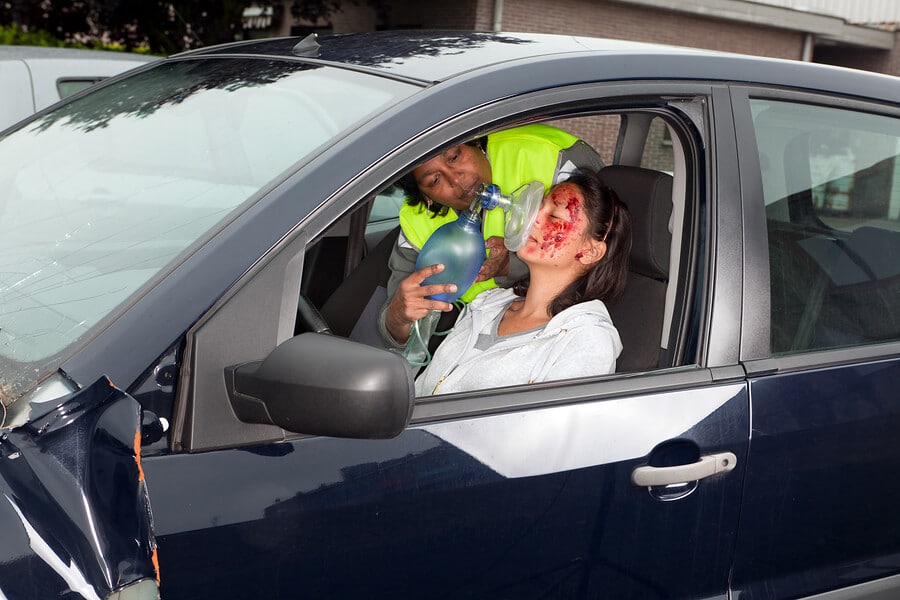 Woman with bodily injury during a car accident